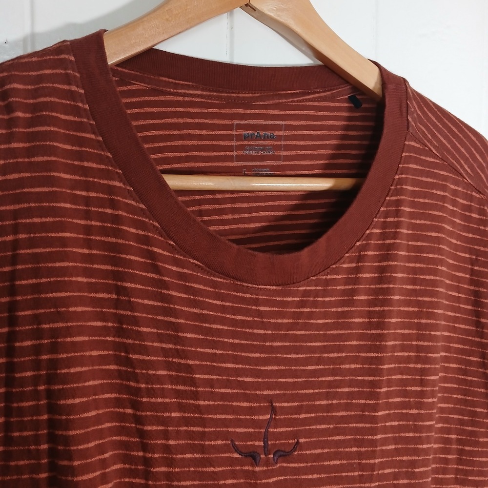 Prana Embroidered Logo T-Shirt Men Large Brown Striped Organic Cotton Crew Neck